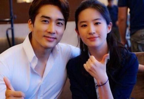 娱乐圈吃瓜男闺蜜有哪些,那些被称作“吃瓜男闺蜜”的神秘人物  第3张